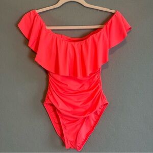 NWOT La Blanca Island Goddess Ruffle One Piece Swimsuit Coral Pink Size 4